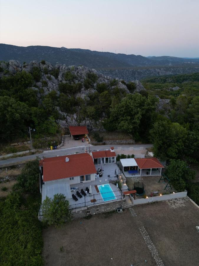 Villa Zrinka **** Svinisce ภายนอก รูปภาพ