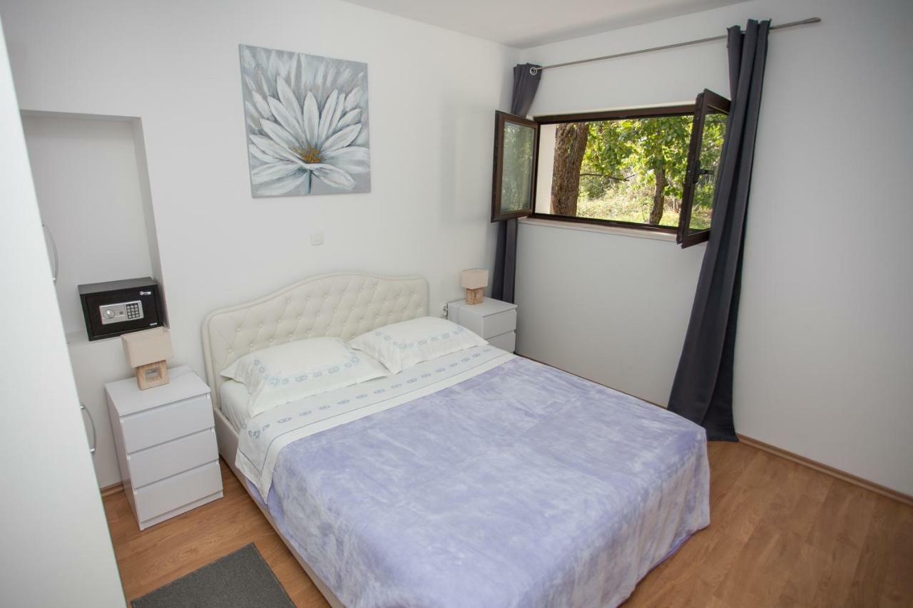 Villa Zrinka **** Svinisce ภายนอก รูปภาพ